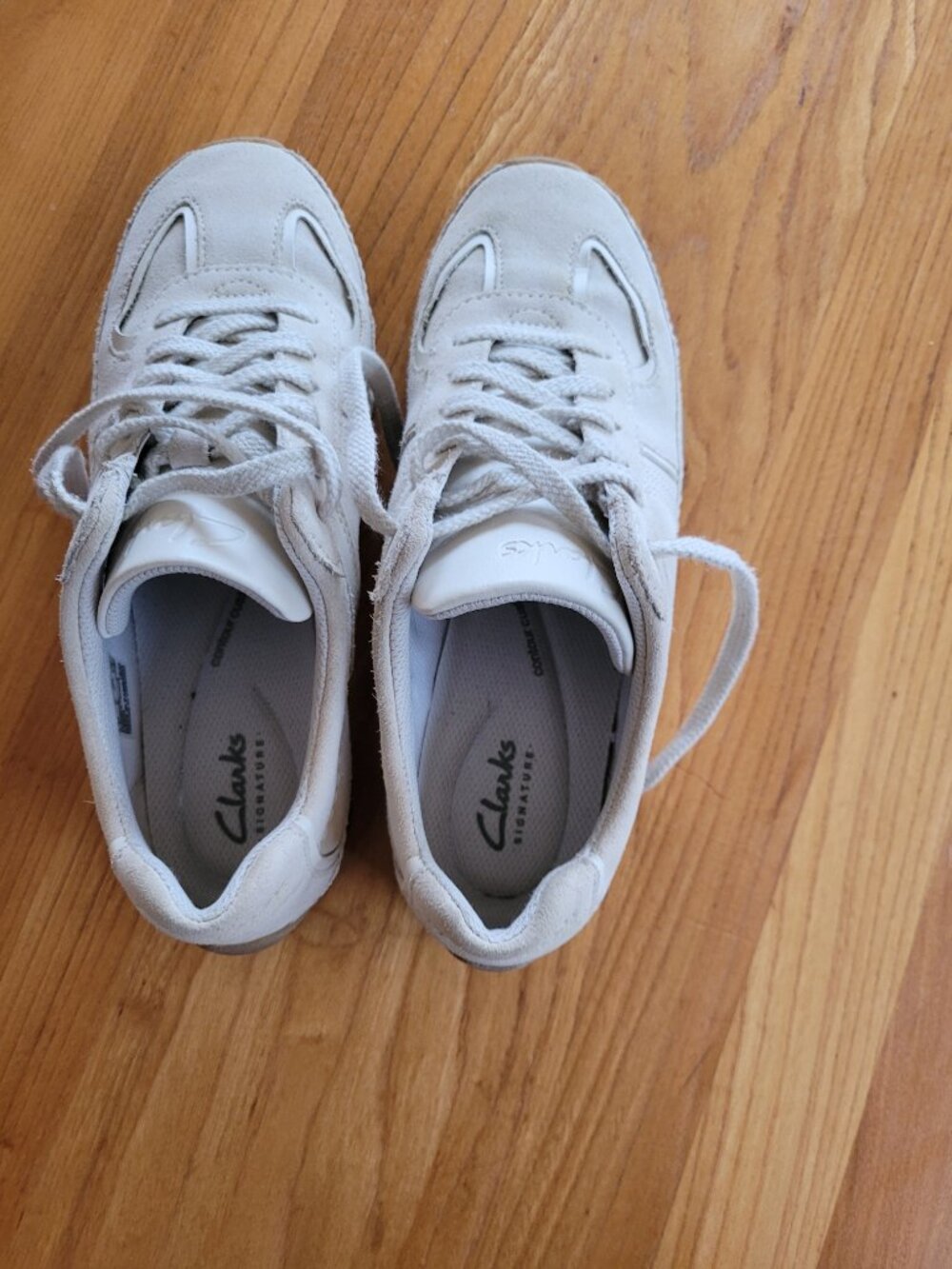 Clarks women's running/walking shoes. - Picture 2 of 3